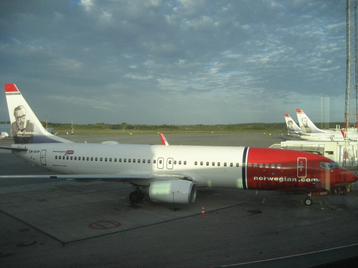 LOT Polish Airlines flygplan